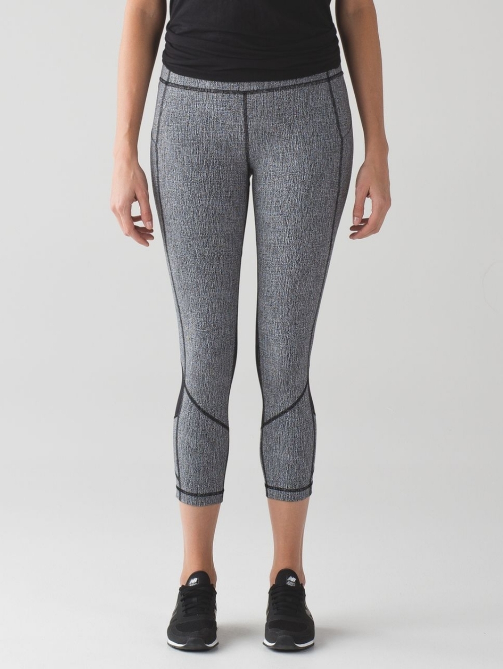 Lululemon Athletica Gray Heather Cropped Performance Leggings Size 8